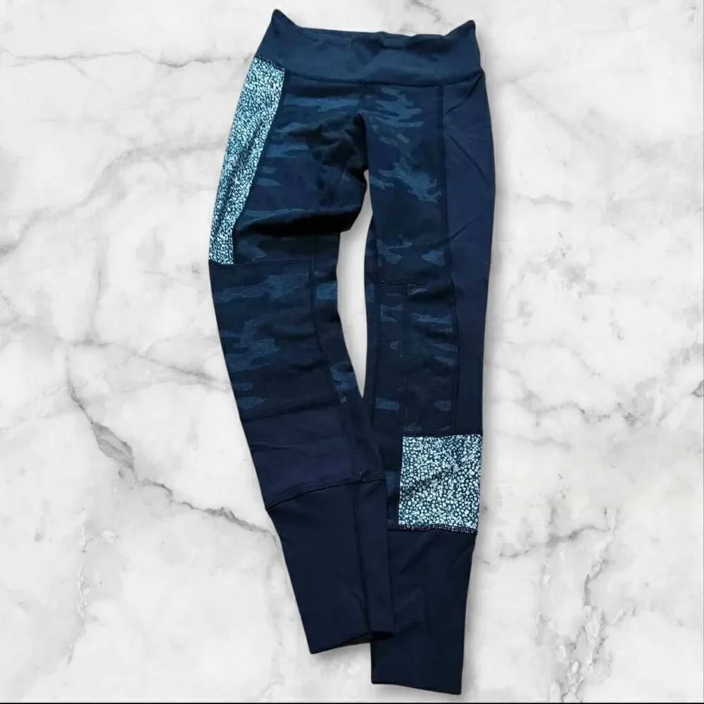 Lululemon Size 2 Camo Joggers 25